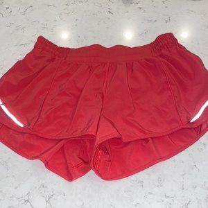 HOT PINK LULULEMON HOTTY HOT 2.5”